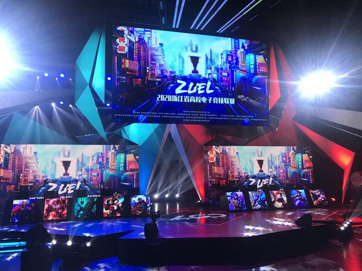 足的资金支 足的资金支